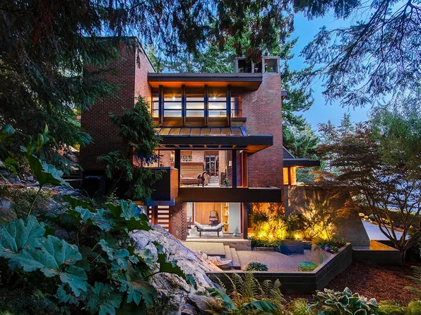4651 Marine Dr, West Vancouver, BC V7W 2P1