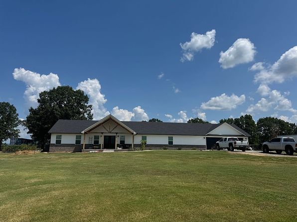 850 Vaughns Cir