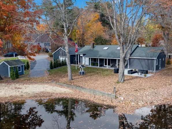 16 Sandy Cove Rd, Lunenburg, MA 01462
