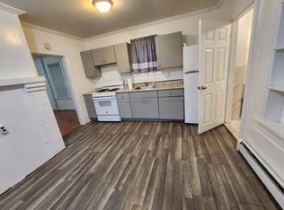 725 S 15th St, Newark, NJ 07103