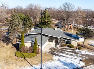 8550 W 91st St, Hickory Hills, IL