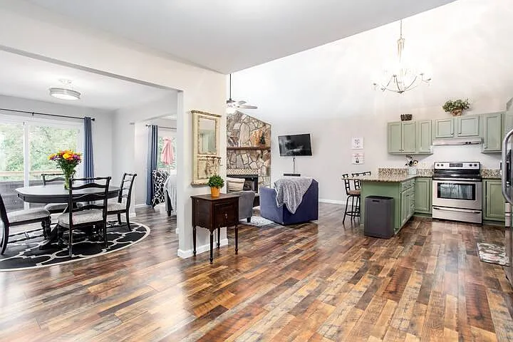 9 Moonstone Dr — Photo 8