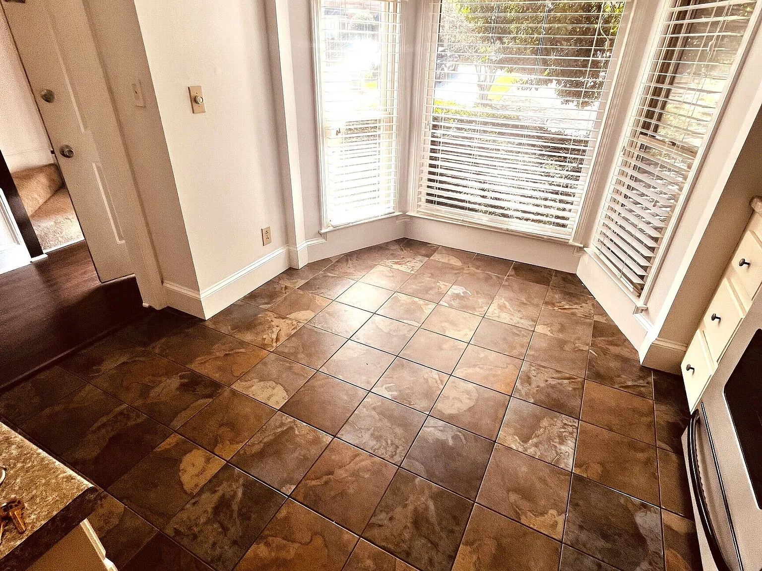 2 bed, 2.5 bath, 1536 sqft, $2,000 — Photo 3