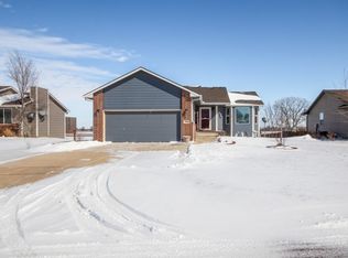 728 S Longbranch Dr, Maize, KS 67101