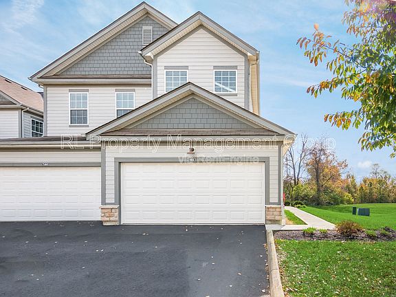 5th image of 584 Redwood Ln #584