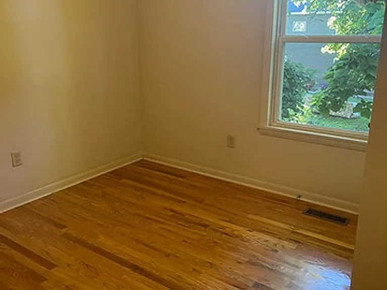 321 S Main St — Photo 10