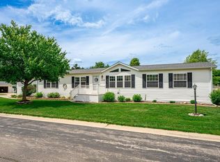 5604 Irving Blvd, Machesney Park, IL 61115