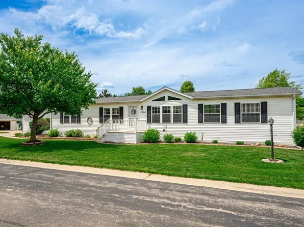 5604 Irving Blvd, Machesney Park, IL 61115