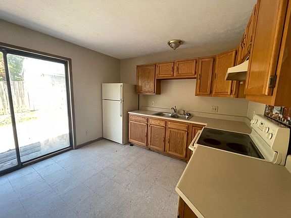 5th image of 509 E Franklin St #B
