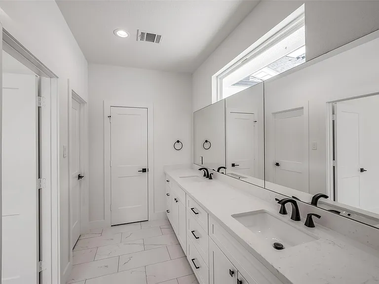 1216 McNeil St — Photo 35