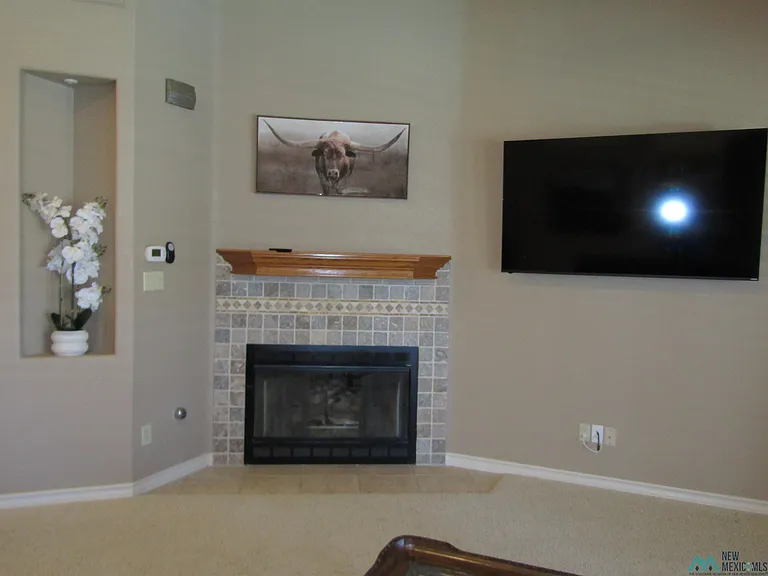 2104 W Ray Ave — Photo 7