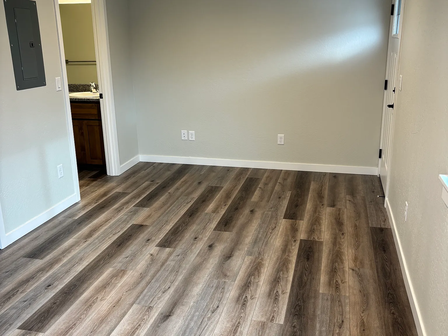 1143 Annalise St — Photo 4