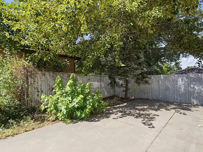 2569 N 2900 E — Photo 25