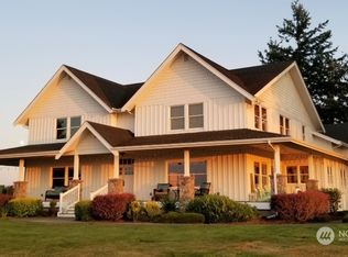 7474 Noon Rd, Lynden, WA 98264