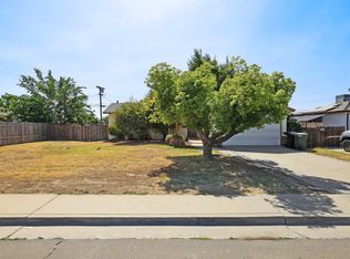 1525 N Lemoore Ave, Lemoore, CA 93245