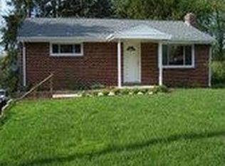 116 Cherrywood Dr, Glenshaw, PA 15116
