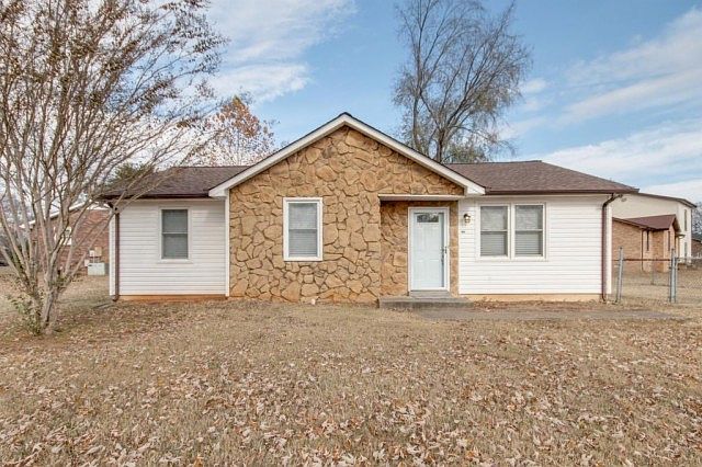 1st image of 205 Davis Park Dr