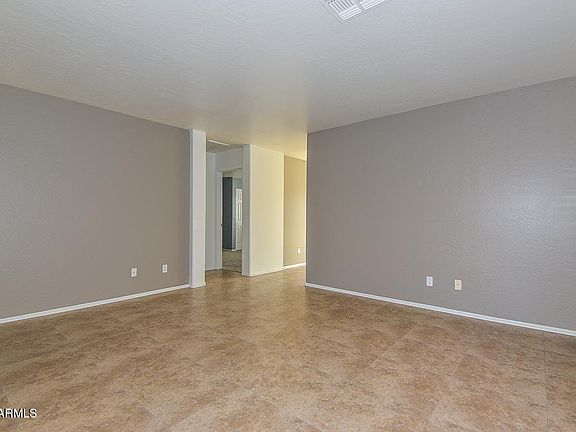 4th image of 12049 W Columbine Dr