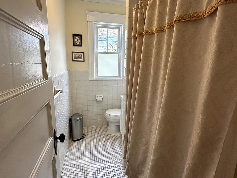 32 Walnut St #1 — Photo 7