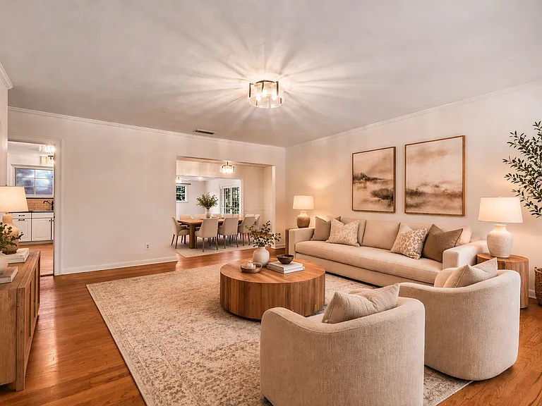 1367 Riverbirch Ln — Photo 2