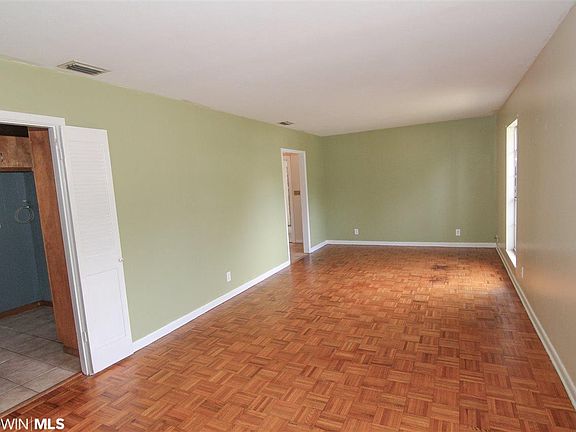 5th image of 512 General Gibson Dr