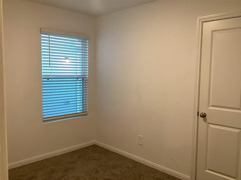 16528 Jasmine Marie Pl — Photo 18