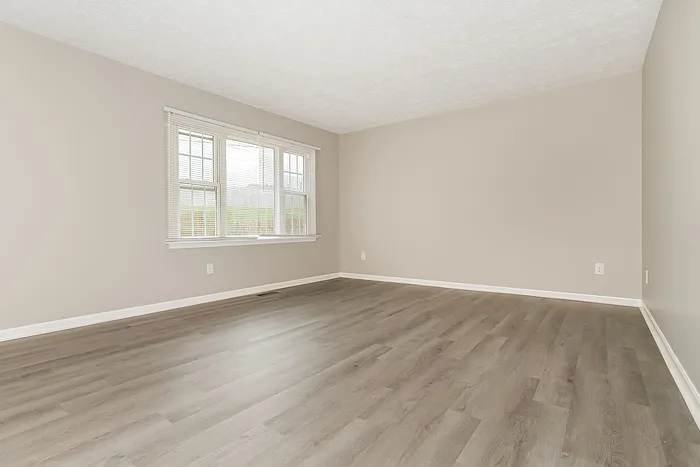 4980 Riverwatch Dr — Photo 4