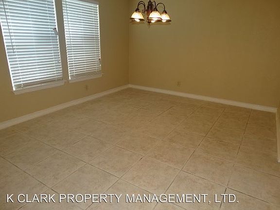 5th image of 6931 Beech Trail Dr