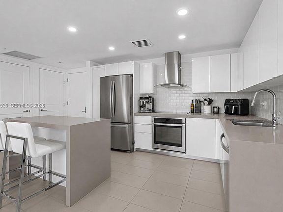 2nd image of 1600 NE 1st Ave APT 1418