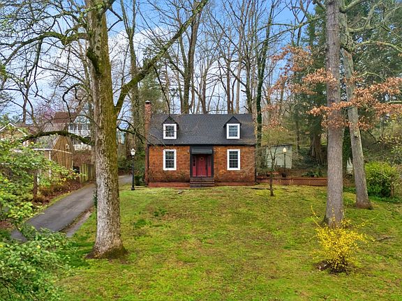 2nd image of 203 Westwood Dr