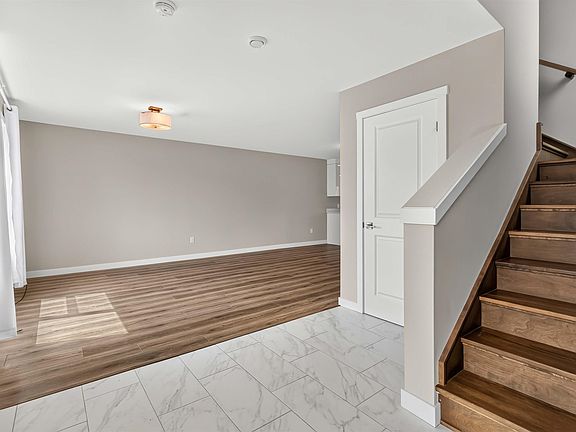 5th image of 147 Cortland Rdg