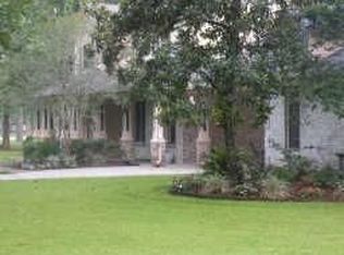 1431 Sycamore Ln, Kingwood, TX 77339