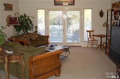 5th image of 2053C Lone Oak Ave