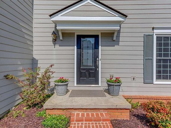 3rd image of 6530 Maid Marion Close
