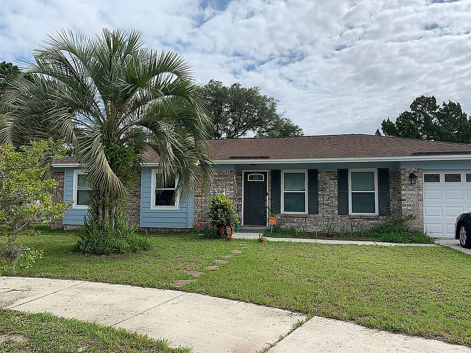 1st image of 8921 Erin Ct