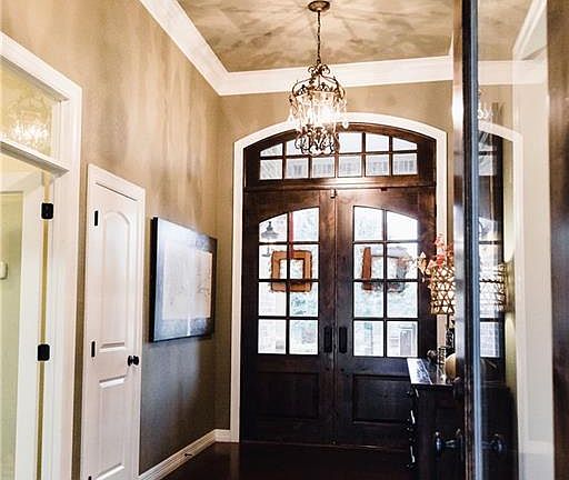 2nd image of 2031 Brook Arbor Ct