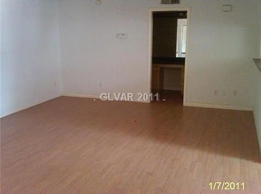 4th image of 730 Oakmont Ave Unit 912