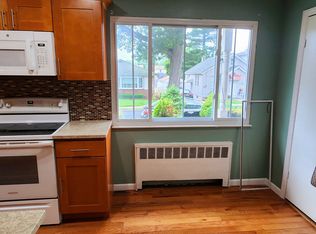 (Undisclosed Address), Floral Park, NY 11001