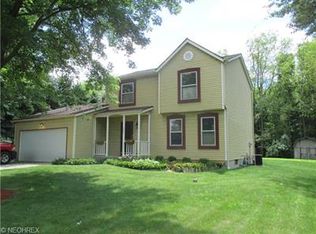 1030 New Haven Dr, Uniontown, OH
