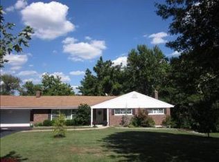 1008 Schulte Rd, Saint Louis, MO 63146