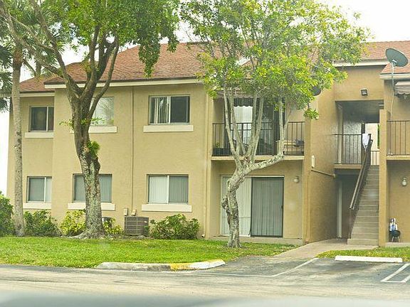 2nd image of 1151 Lake Terry Dr APT O