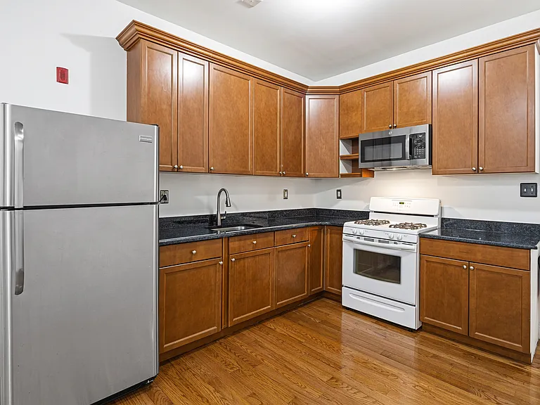 1231 W Allegheny Ave #1 — Photo 1