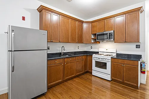 1231 W Allegheny Ave #1 Photo 1