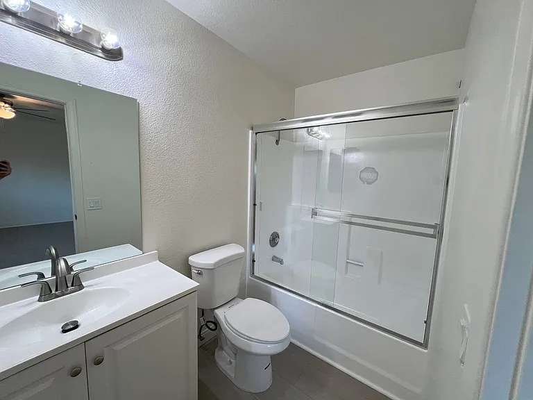 431 Van Houten Ave — Photo 16