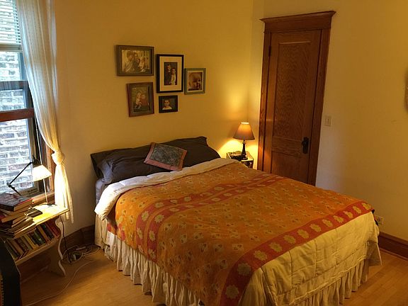 3rd image of 2643 N Whipple St #2