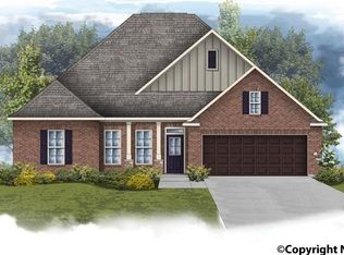 18394 Red Tail St, Athens, AL 35613