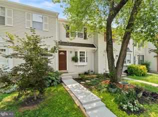 23 Dulany Ct, Sterling, VA 20165