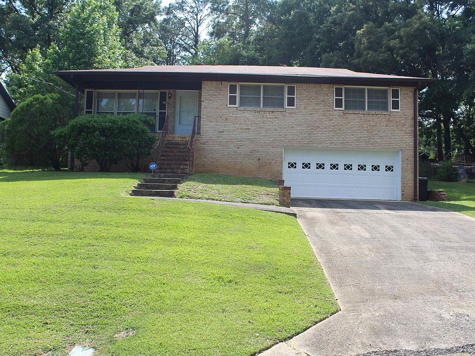 1st image of 604 Denniston Ln