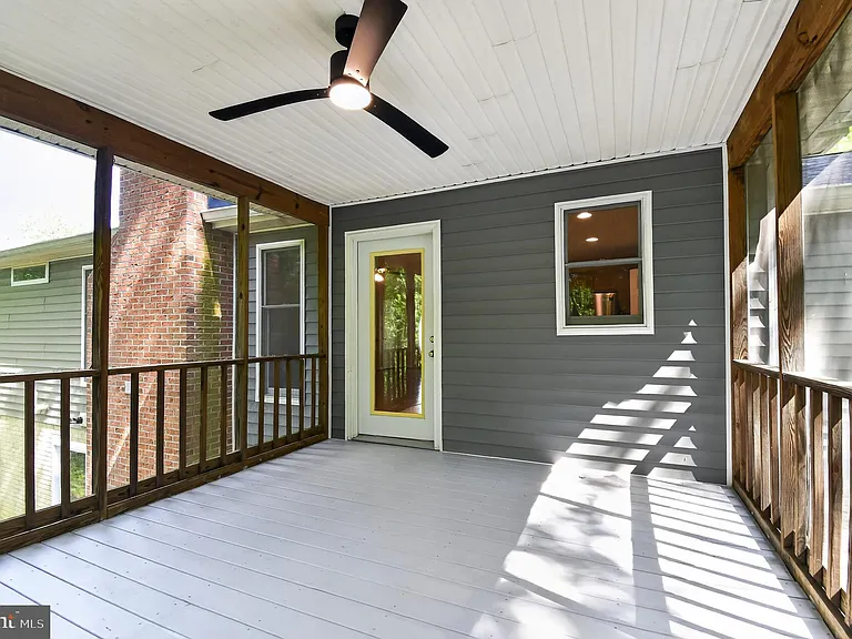 5118 Coach Ct — Photo 12