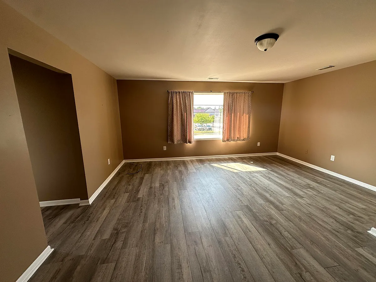Building Photo - 2579 Union Lake Rd #1